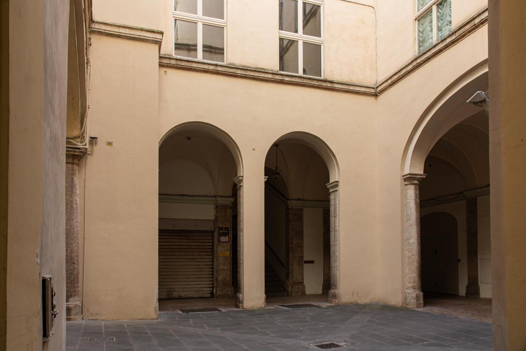 Maggiore Suite - Piazza IV Novembre ペルージャ エクステリア 写真